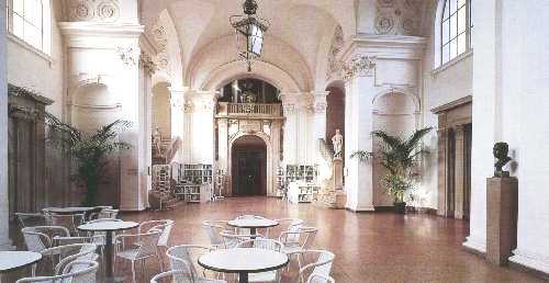 Foyer des Hessischen Landesmuseums